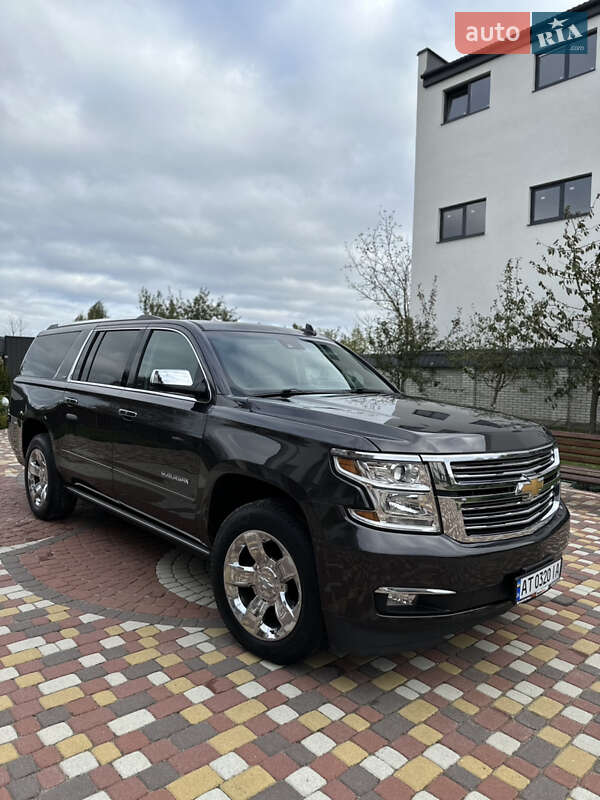 Внедорожник / Кроссовер Chevrolet Suburban 2015 в Калуше