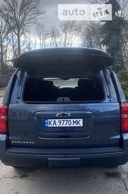 Позашляховик / Кросовер Chevrolet Suburban 2018 в 