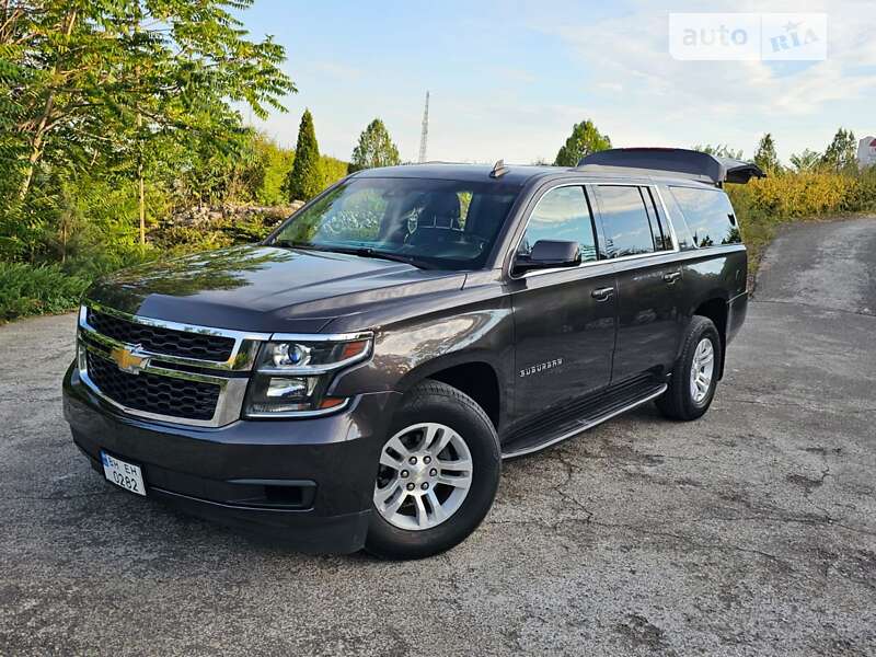 Внедорожник / Кроссовер Chevrolet Suburban 2016 в Одессе