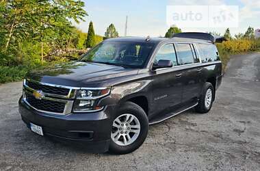 Внедорожник / Кроссовер Chevrolet Suburban 2016 в Одессе