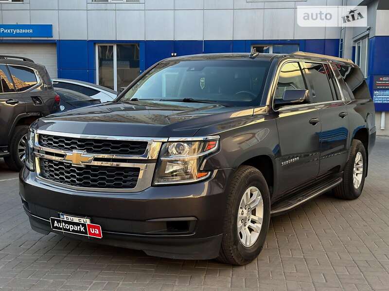 Внедорожник / Кроссовер Chevrolet Suburban 2016 в Одессе