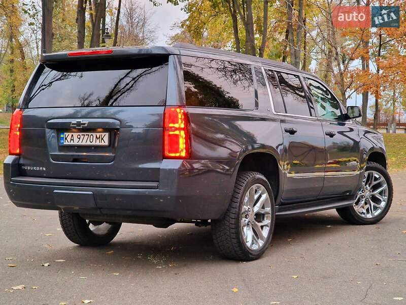 Внедорожник / Кроссовер Chevrolet Suburban 2018 в Киеве