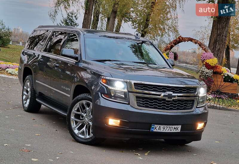 Внедорожник / Кроссовер Chevrolet Suburban 2018 в Киеве