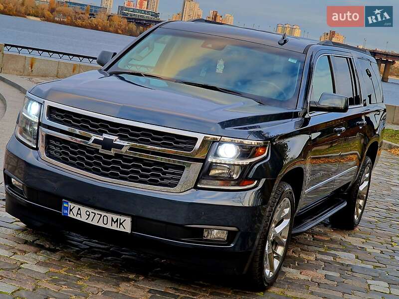 Внедорожник / Кроссовер Chevrolet Suburban 2018 в Киеве