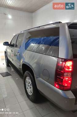Позашляховик / Кросовер Chevrolet Suburban 2007 в 