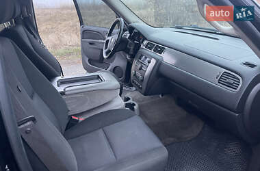 Позашляховик / Кросовер Chevrolet Suburban 2009 в 