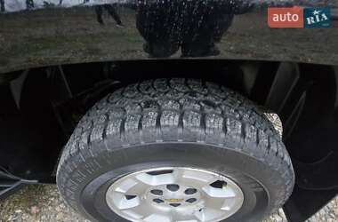 Позашляховик / Кросовер Chevrolet Suburban 2013 в 
