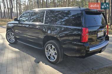 Внедорожник / Кроссовер Chevrolet Suburban 2016 в 