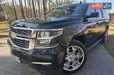 Внедорожник / Кроссовер Chevrolet Suburban 2016 в 