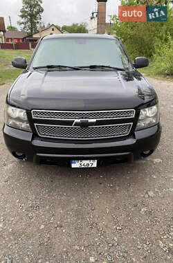 Позашляховик / Кросовер Chevrolet Suburban 2006 в Сарнах