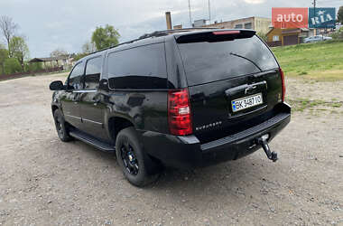 Позашляховик / Кросовер Chevrolet Suburban 2006 в 
