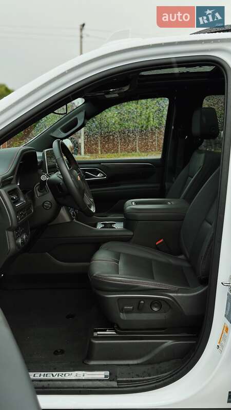 Позашляховик / Кросовер Chevrolet Suburban 2022 в Києві