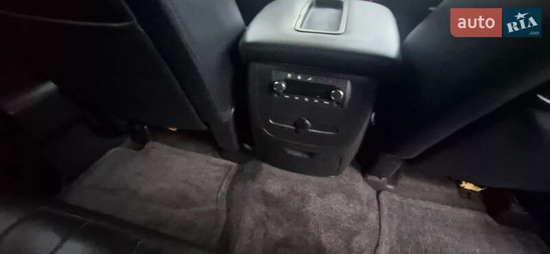 Позашляховик / Кросовер Chevrolet Suburban 2013 в Богородчанах