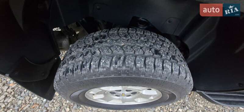 Позашляховик / Кросовер Chevrolet Suburban 2013 в Богородчанах