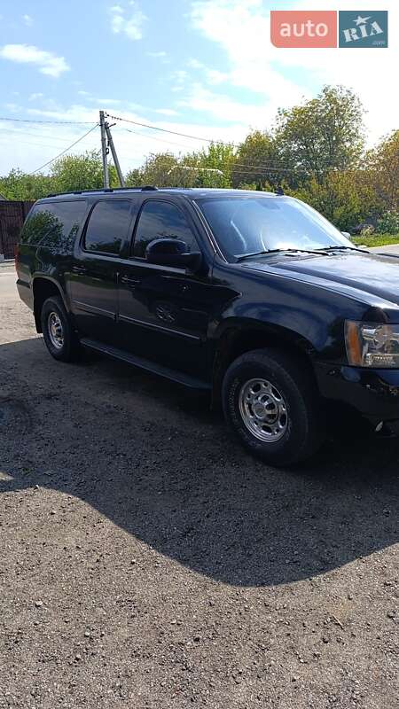 Позашляховик / Кросовер Chevrolet Suburban 2007 в Києві