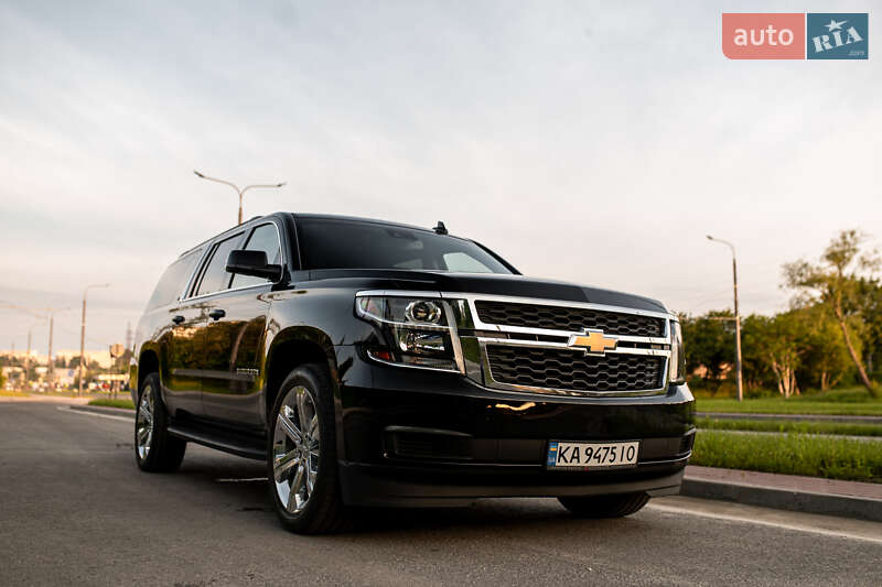 Позашляховик / Кросовер Chevrolet Suburban 2018 в Києві