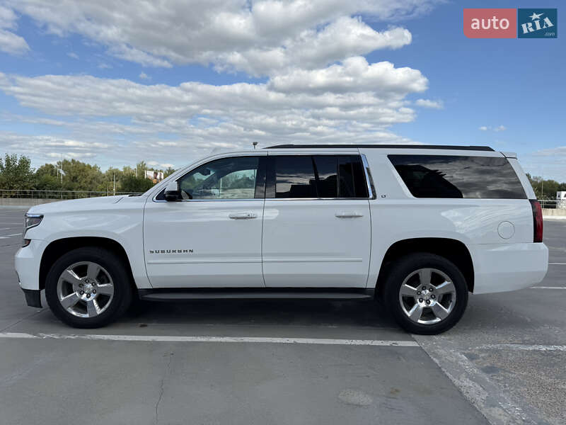 Внедорожник / Кроссовер Chevrolet Suburban 2017 в Киеве фото 9 Внедорожник / Кроссовер Chevrolet Suburban 2017 в Киеве