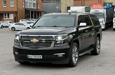 Внедорожник / Кроссовер Chevrolet Suburban 2016 в Киеве