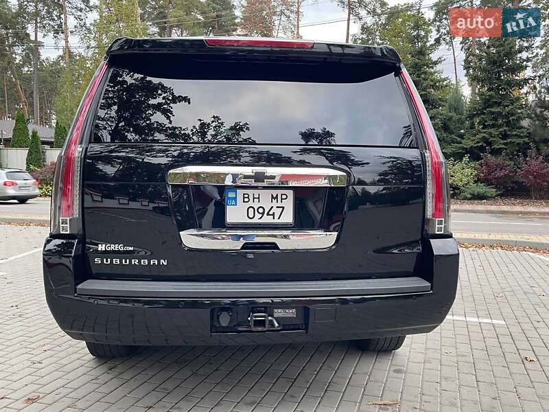 Внедорожник / Кроссовер Chevrolet Suburban 2015 в Буче
