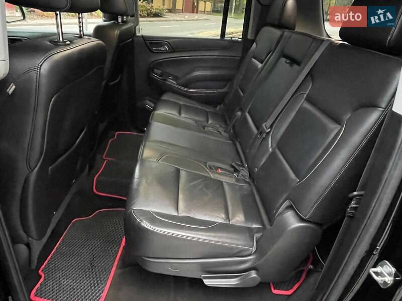 Внедорожник / Кроссовер Chevrolet Suburban 2015 в Буче