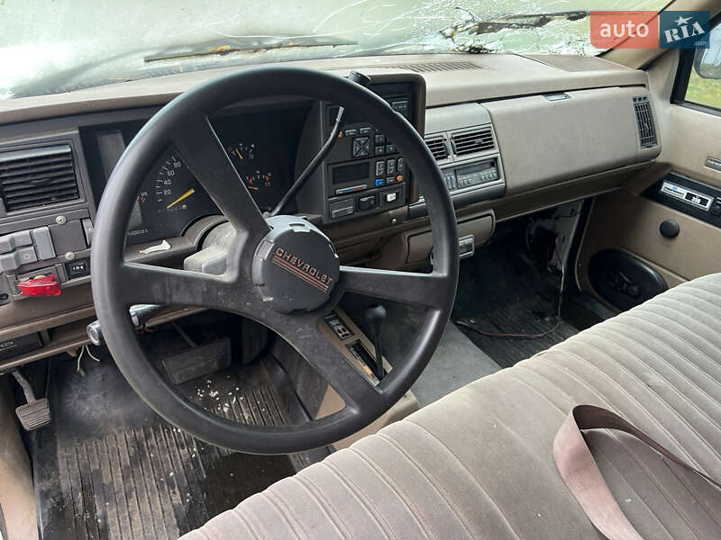 Внедорожник / Кроссовер Chevrolet Suburban 1992 в Козельце фото 8 Внедорожник / Кроссовер Chevrolet Suburban 1992 в Козельце