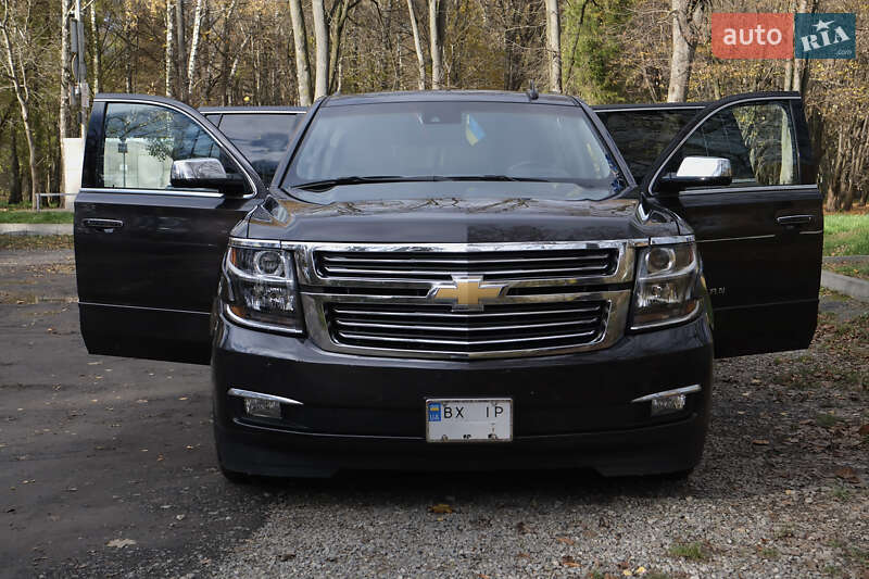 Позашляховик / Кросовер Chevrolet Suburban 2016 в Хмельницькому