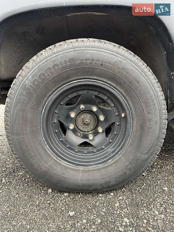 Внедорожник / Кроссовер Chevrolet Suburban 1997 в Белогородке