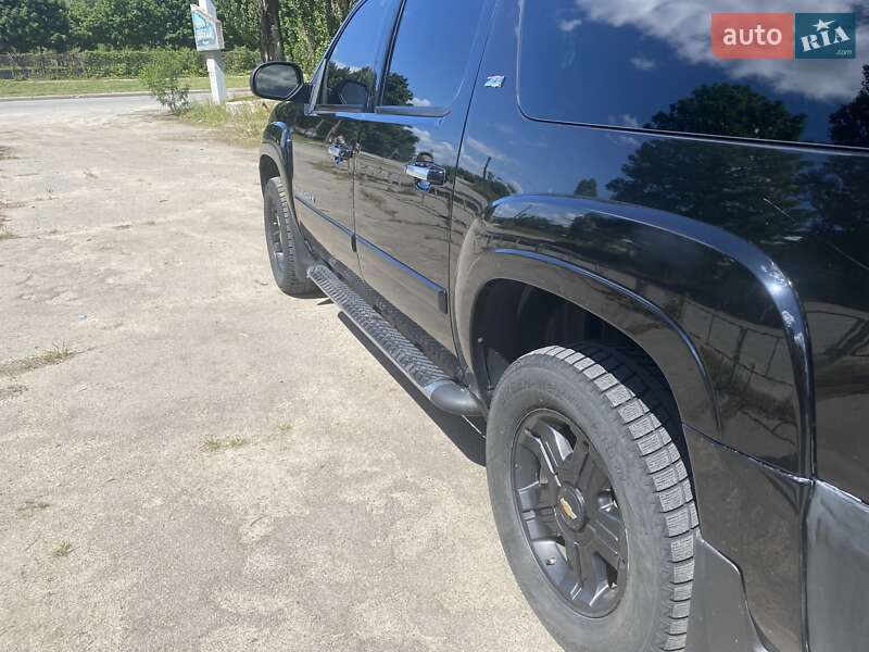 Внедорожник / Кроссовер Chevrolet Suburban 2007 в Виннице фото 7 Внедорожник / Кроссовер Chevrolet Suburban 2007 в Виннице