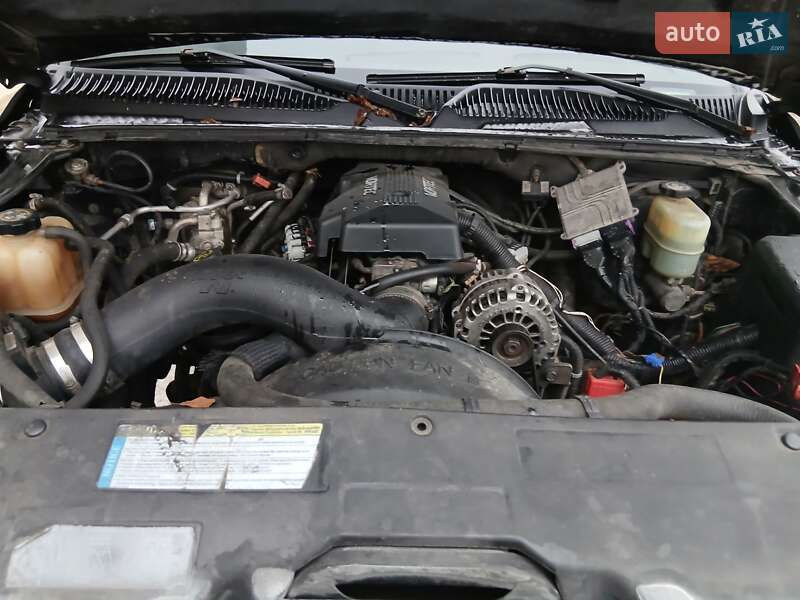 Внедорожник / Кроссовер Chevrolet Suburban 2000 в Львове фото 39 Внедорожник / Кроссовер Chevrolet Suburban 2000 в Львове