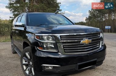 Внедорожник / Кроссовер Chevrolet Suburban 2015 в Ровно