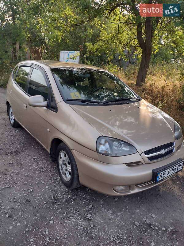 Универсал Chevrolet Tacuma 2005 в Днепре