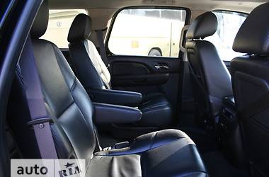 Внедорожник / Кроссовер Chevrolet Tahoe 2011 в 