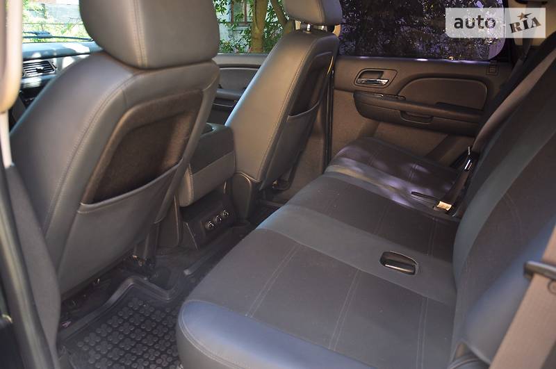 Внедорожник / Кроссовер Chevrolet Tahoe 2007 в Киеве фото 13 Внедорожник / Кроссовер Chevrolet Tahoe 2007 в Киеве