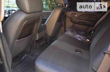 Внедорожник / Кроссовер Chevrolet Tahoe 2007 в 