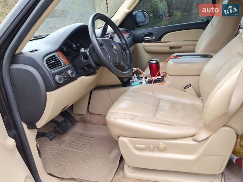 Внедорожник / Кроссовер Chevrolet Tahoe 2006 в Киеве