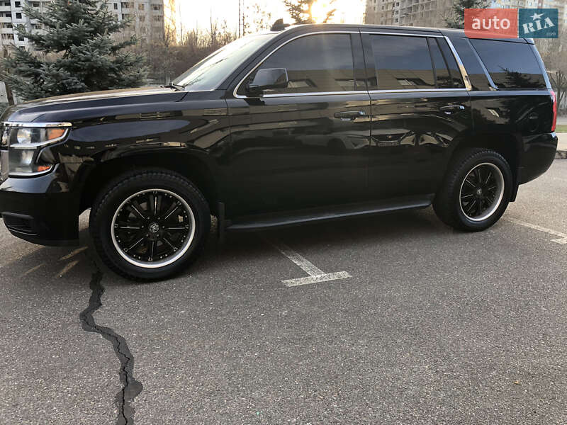 Внедорожник / Кроссовер Chevrolet Tahoe 2017 в Киеве