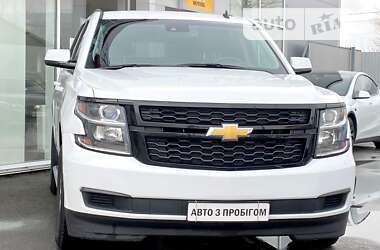 Позашляховик / Кросовер Chevrolet Tahoe 2014 в Києві