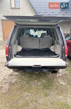 Внедорожник / Кроссовер Chevrolet Tahoe 1996 в 