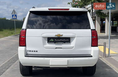Позашляховик / Кросовер Chevrolet Tahoe 2014 в 