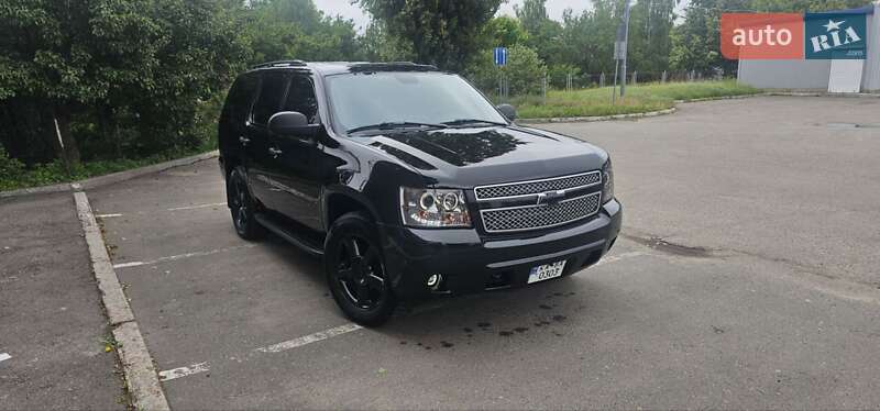 Внедорожник / Кроссовер Chevrolet Tahoe 2008 в 