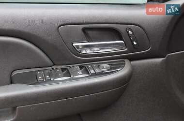 Внедорожник / Кроссовер Chevrolet Tahoe 2008 в 