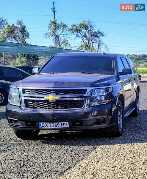 Внедорожник / Кроссовер Chevrolet Tahoe 2016 в Остроге