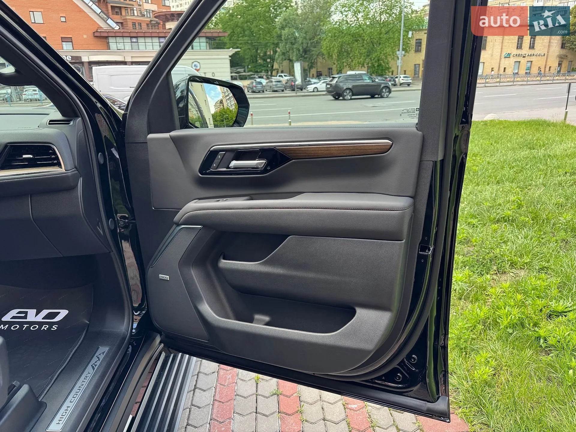 2026 Chevrolet Tahoe - мініатюра 32