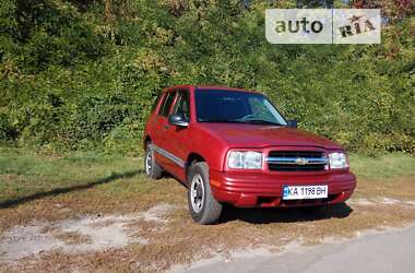 Позашляховик / Кросовер Chevrolet Tracker 2000 в Києві