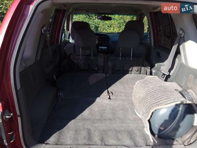 Внедорожник / Кроссовер Chevrolet Tracker 2000 в Киеве