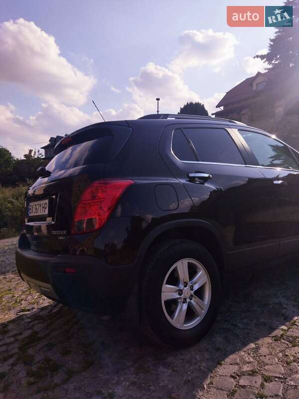 Внедорожник / Кроссовер Chevrolet Tracker 2014 в Каменец-Подольском