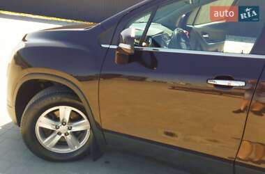 Внедорожник / Кроссовер Chevrolet Tracker 2014 в Каменец-Подольском
