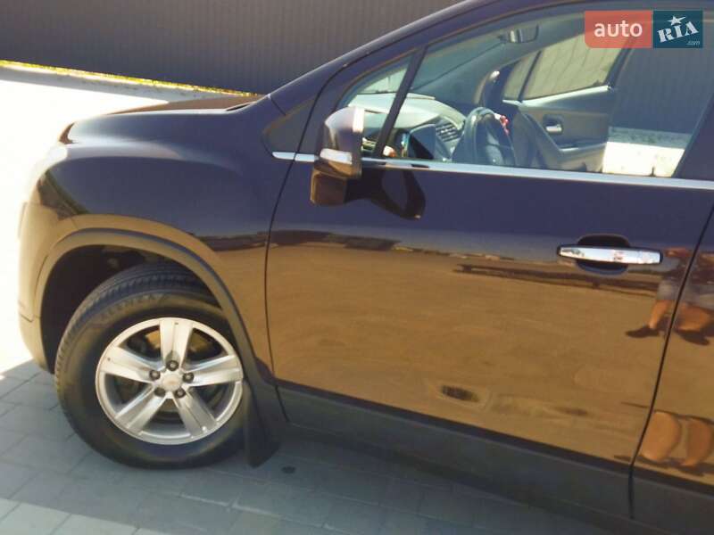 Внедорожник / Кроссовер Chevrolet Tracker 2014 в Каменец-Подольском