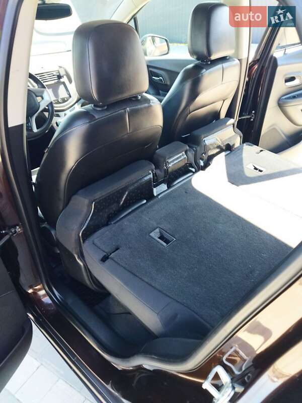 Внедорожник / Кроссовер Chevrolet Tracker 2014 в Каменец-Подольском