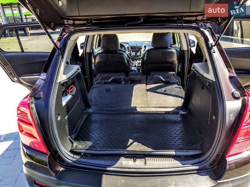 Внедорожник / Кроссовер Chevrolet Tracker 2014 в Каменец-Подольском